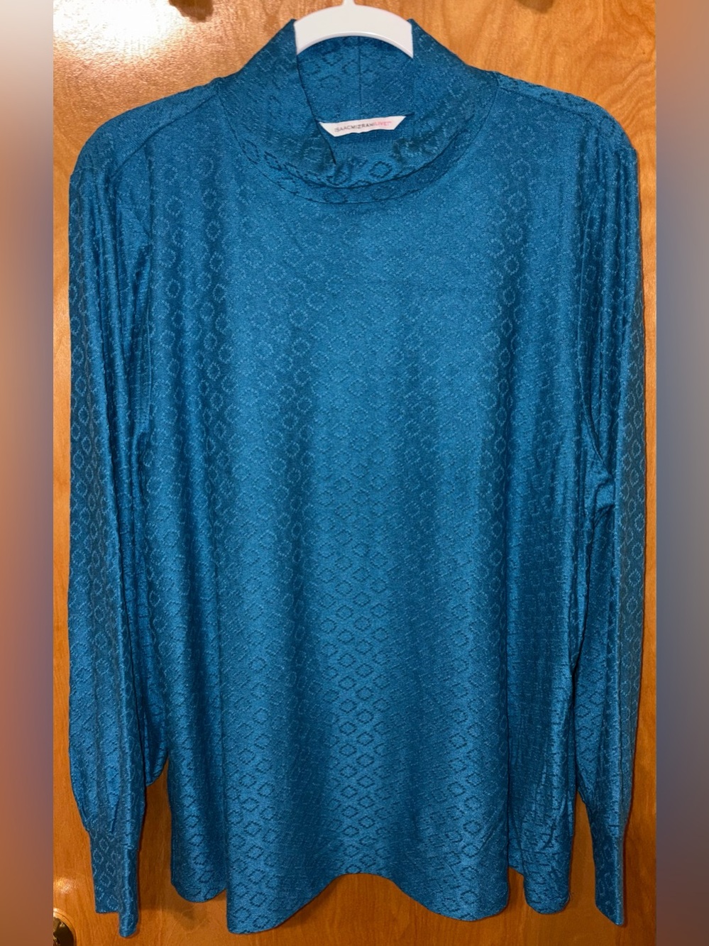 Isaac Mizrahi LIVE! ‘beach blue’ textured knit mock neck top Size XL puff sleeve